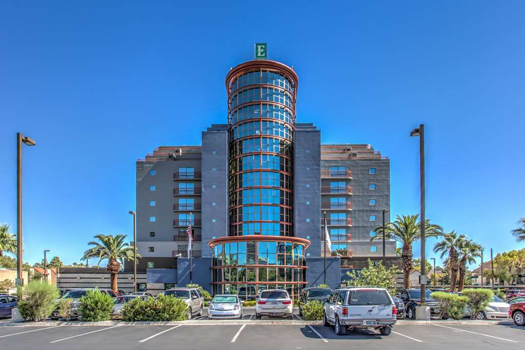 Embassy Vegas Convention Center Paradise Road Hotel 4*