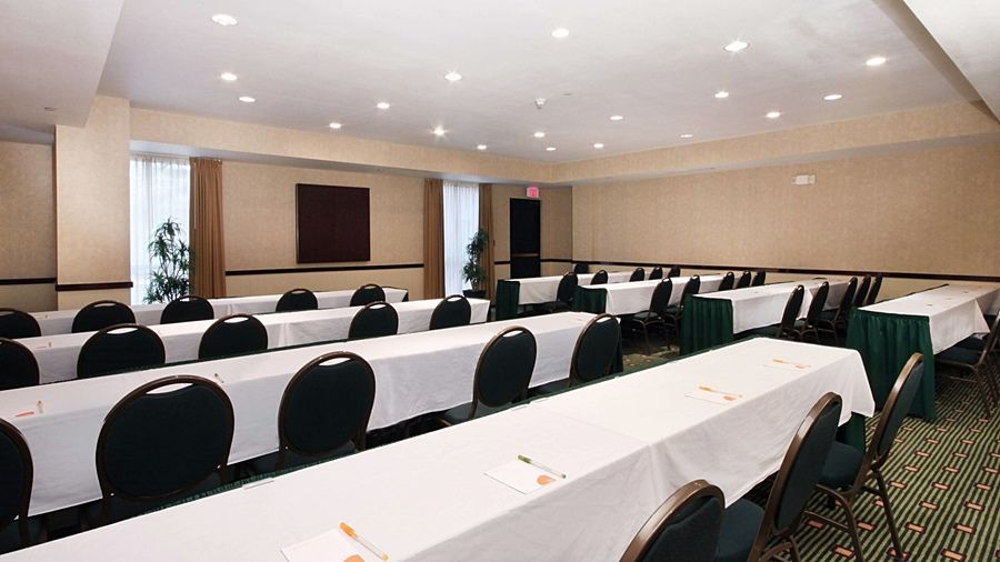 Courtyard By Marriott Vegas Stadium Area