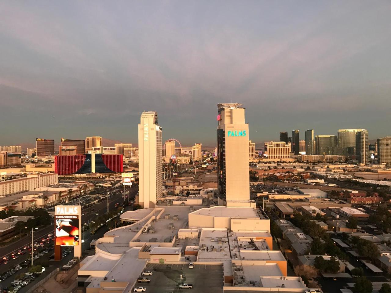 Palms Place - 27th Floor Strip View Studio * Las Vegas