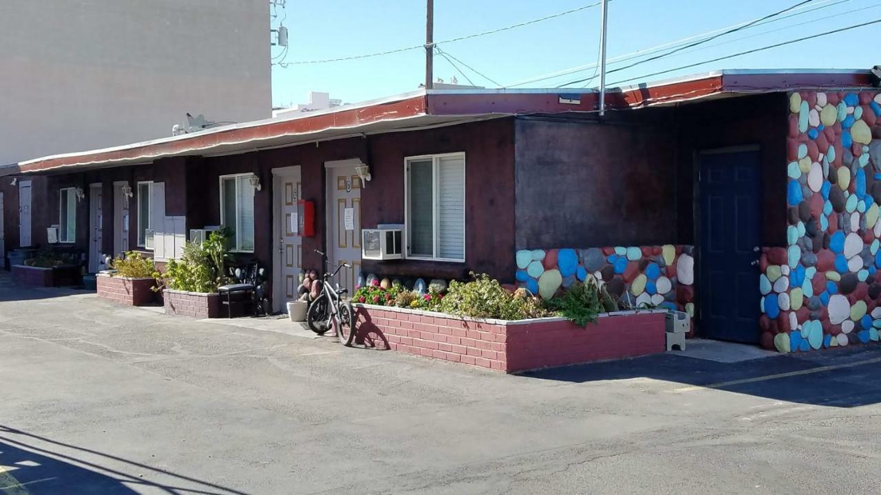 Travelers Hostal Las Vegas