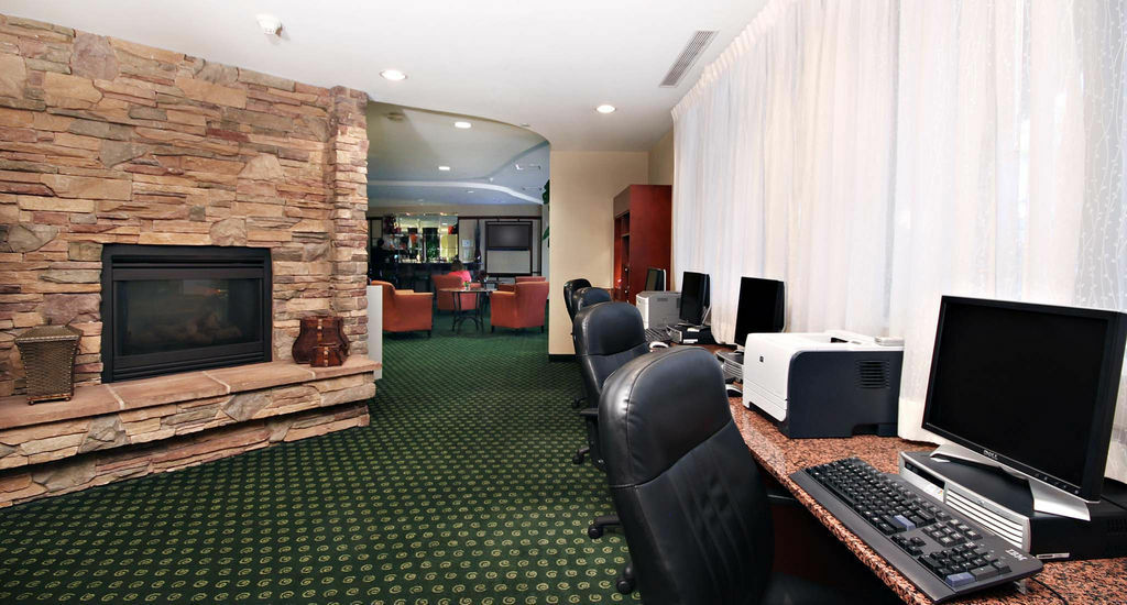 Hotel Courtyard By Marriott Vegas Stadium Area 3*