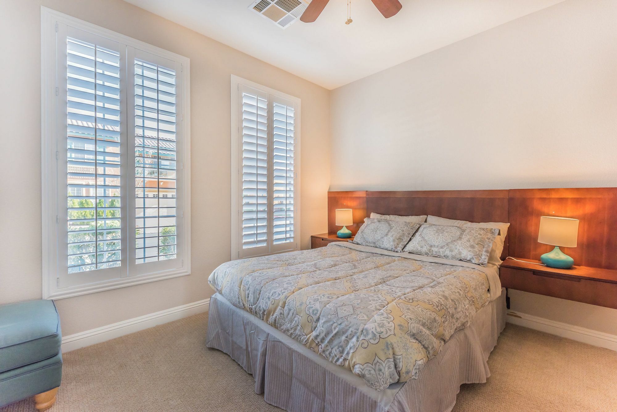Luxurious 4br 9min To Lv Strip Sleeps 16 Apartment