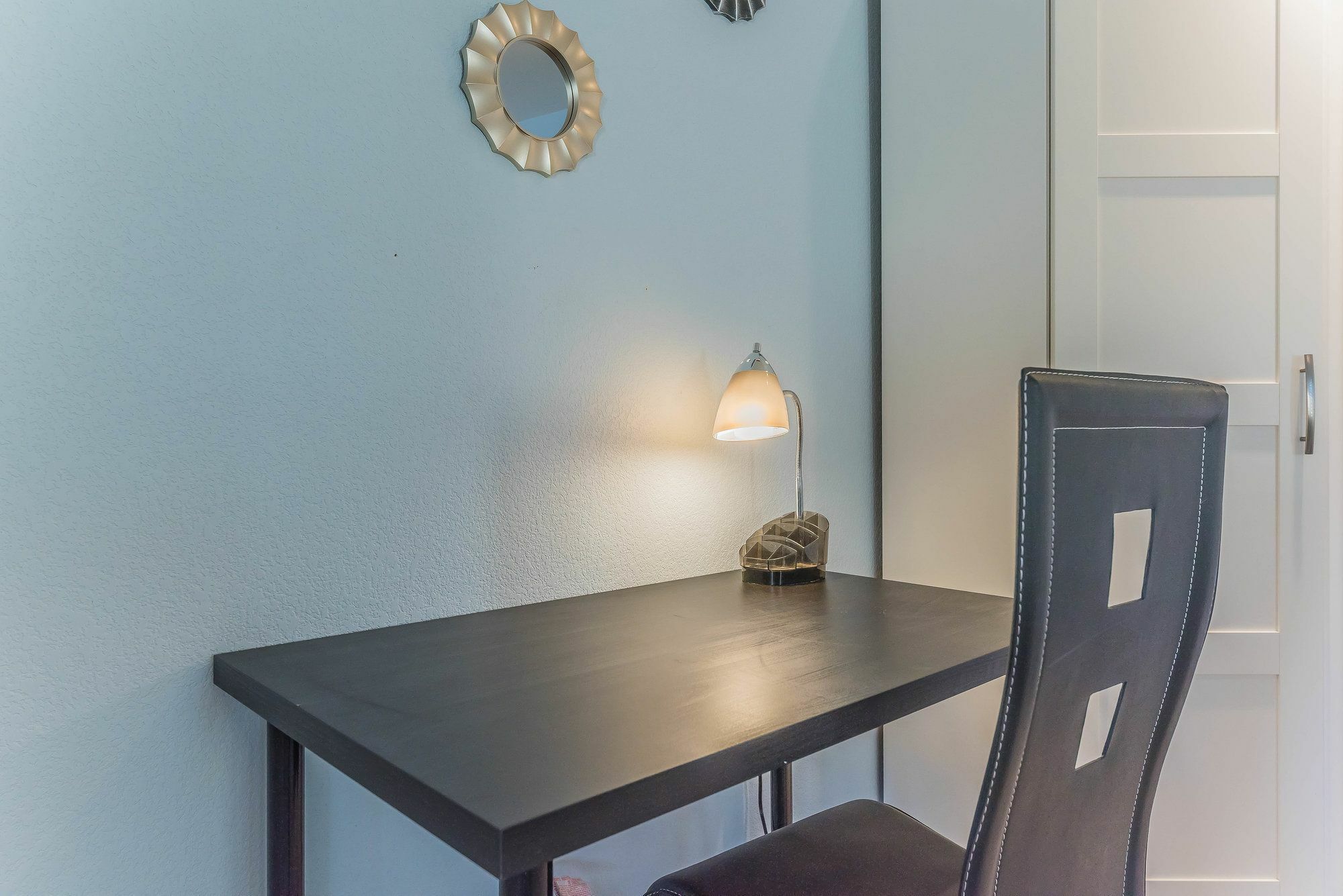 Luxurious 4br 9min To Lv Strip Sleeps 16 Apartment Las Vegas