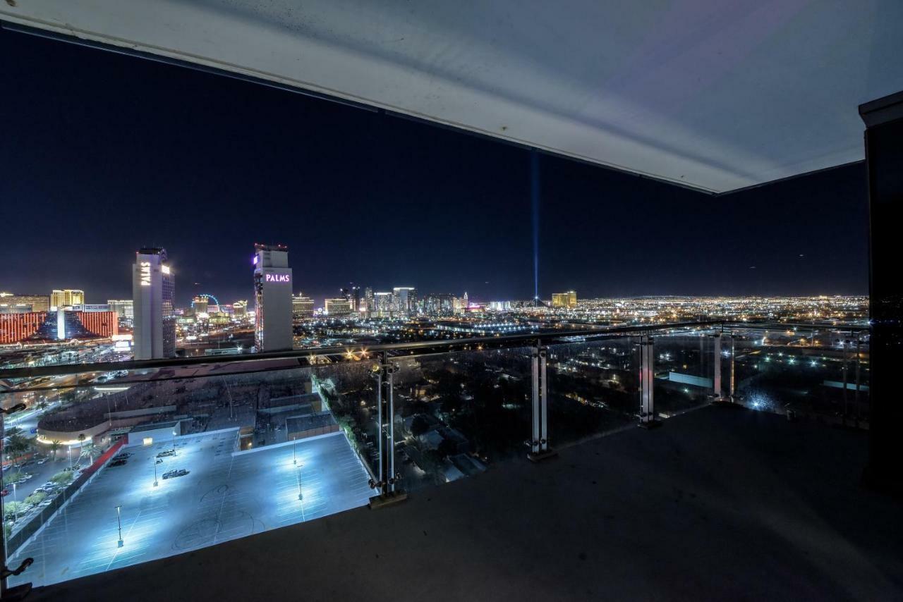 Palms Place Stripview With Open Balcony -33 Apartahotel