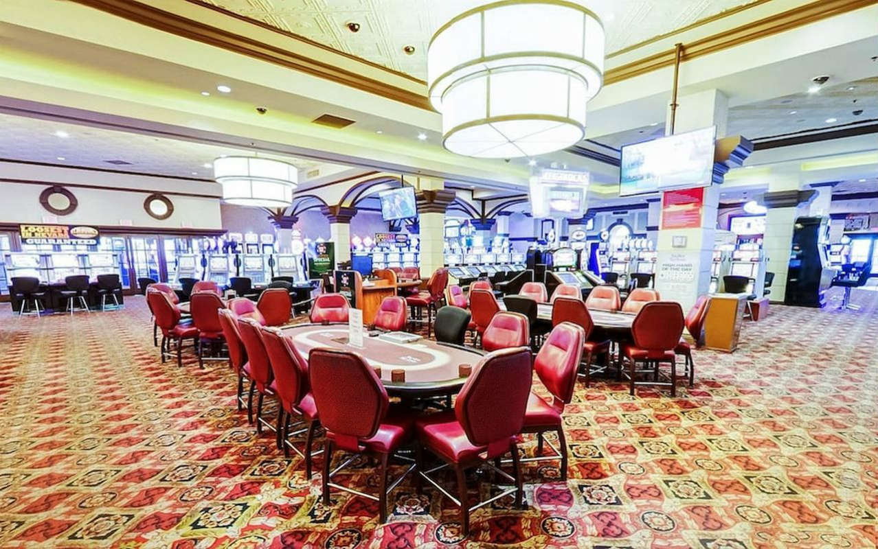Silver Sevens Y Casino Hotel 3*
