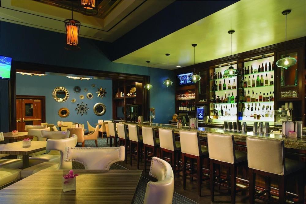 Hotel The Signature At Mgm Grand By Suiteness 4*