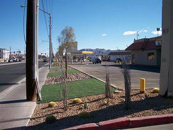Siegel Slots And Motel 2*