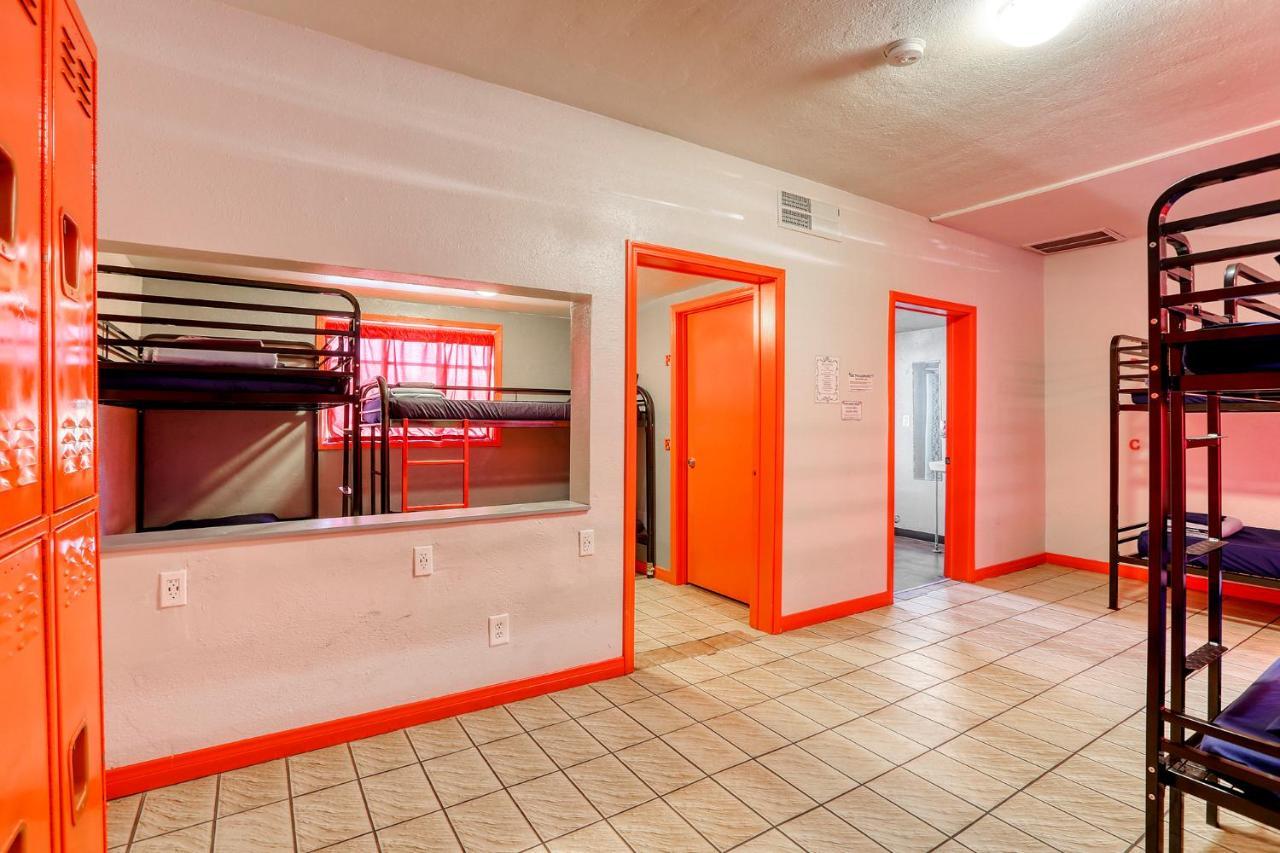 Hostal Sin