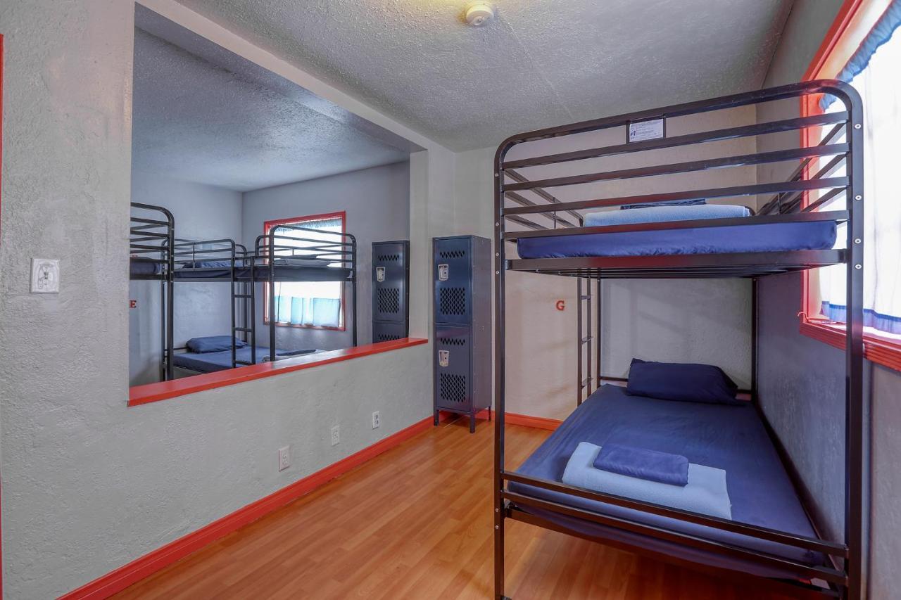 Sin Hostal