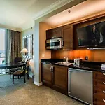 Mgm Signature - Strip View Suite With Large Balcony - No Resort Fees - Free Valet - 2917