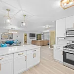 4Bdrm 2 Bath Pool Close To Strip Conventions
