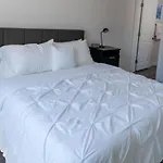 Vegaszen Getaway Airport Prime Estate