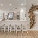 Lux 5Br Home W Pool, Hot Tub, Waterfall, Rv Space