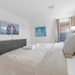 Luxury 3Br Near Strip, Hot Spa & Pool, Gazebo, Bbq