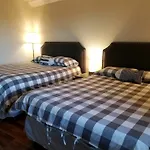 Country Club Luxury Suites