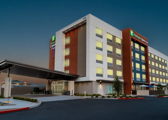 Holiday Inn Express&Suites - Las Vegas - E Tropicana, an IHG hotel