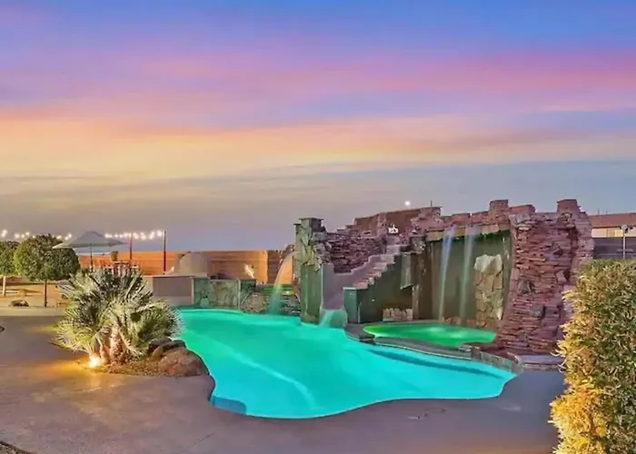 Lux 5Br Home W Pool, Hot Tub, Waterfall, Rv Space