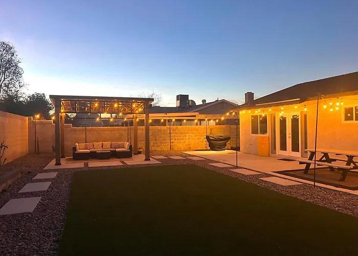 Vegaszen Getaway Airport Prime Estate