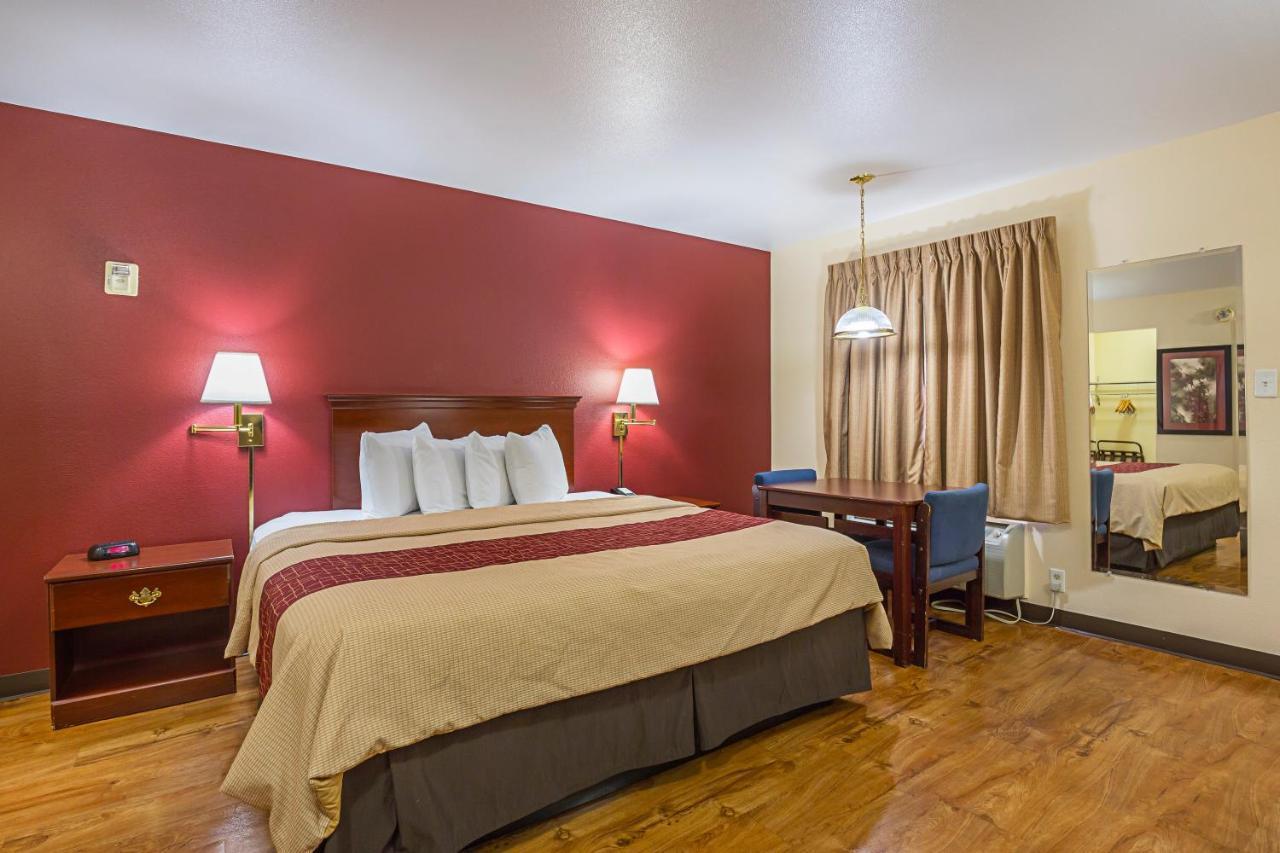 Hotel Red Roof Vegas 2*
