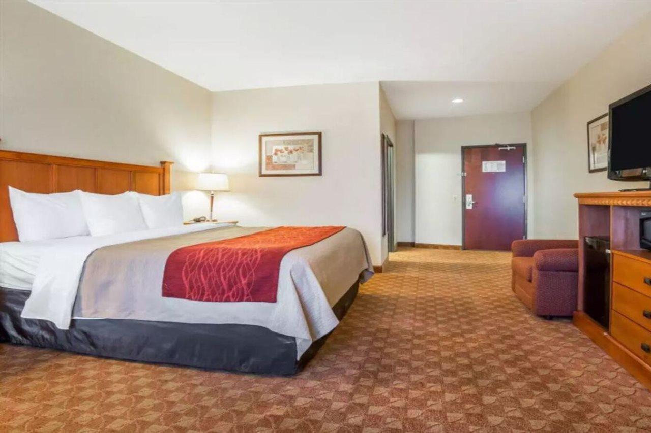 Comfort & Vegas - Nellis Hotel