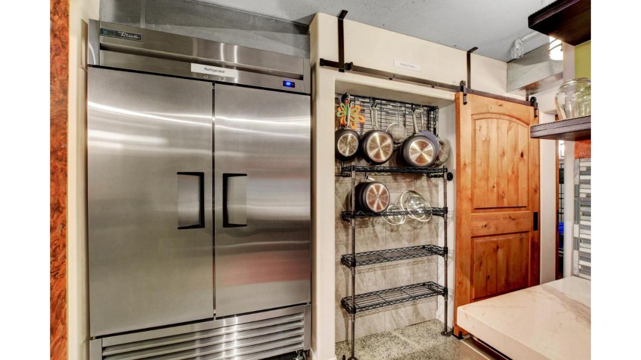 Lvstriphouse Jc408 - Modern 2bd-2ba Sleeps 8