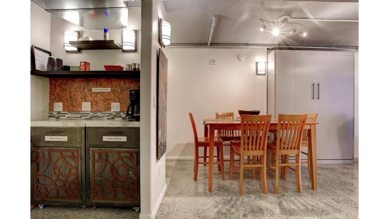 Lvstriphouse Jc408 - Modern 2bd-2ba Sleeps 8 *