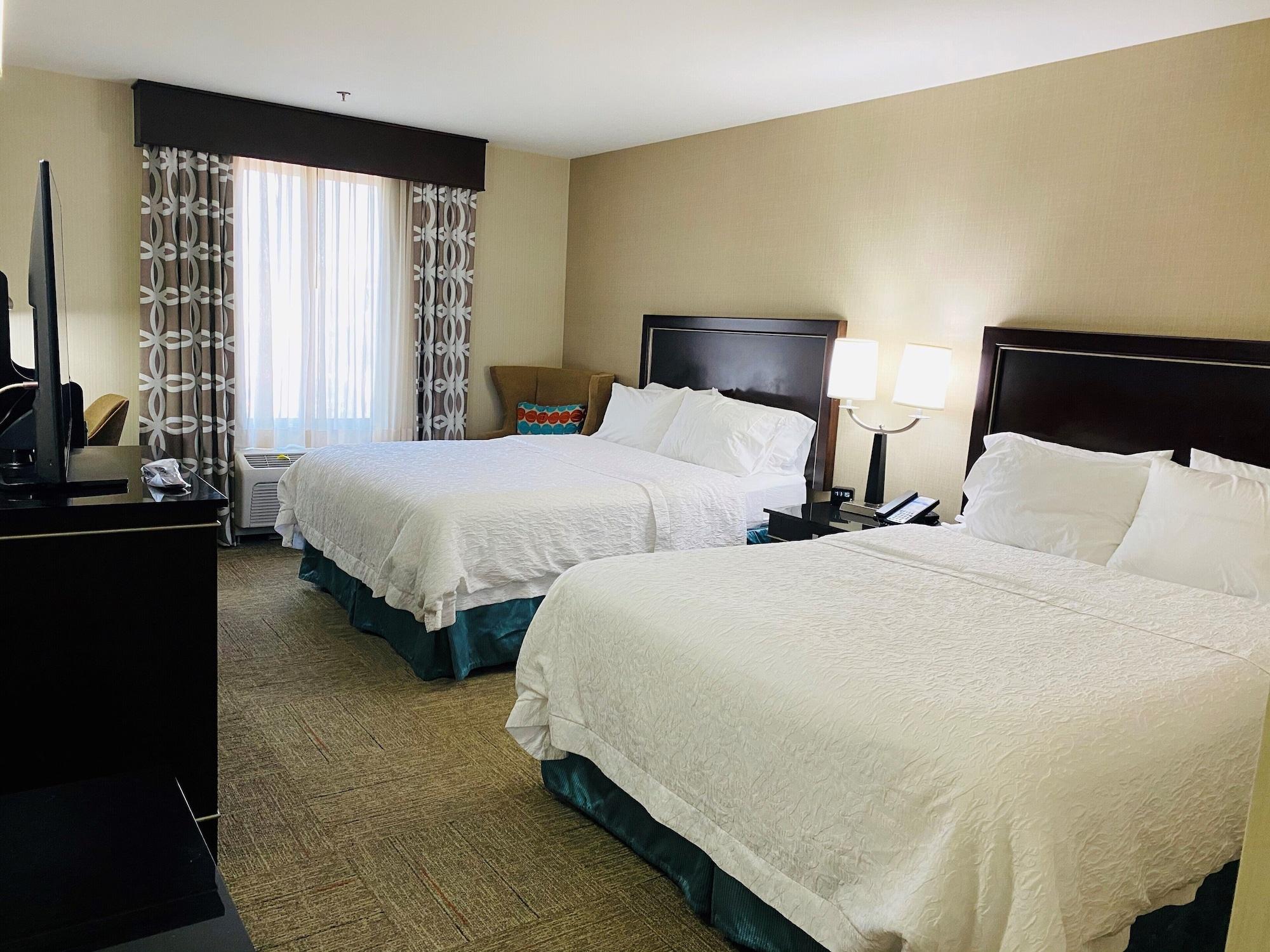 Hampton Y Vegas South Hotel