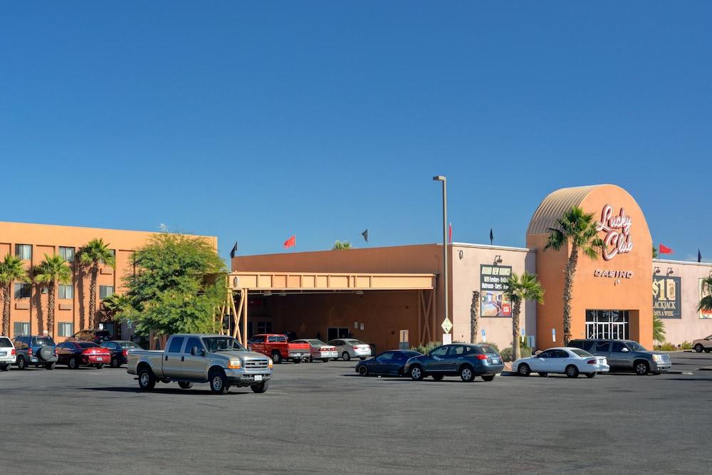 Lucky Club Casino Y 2*