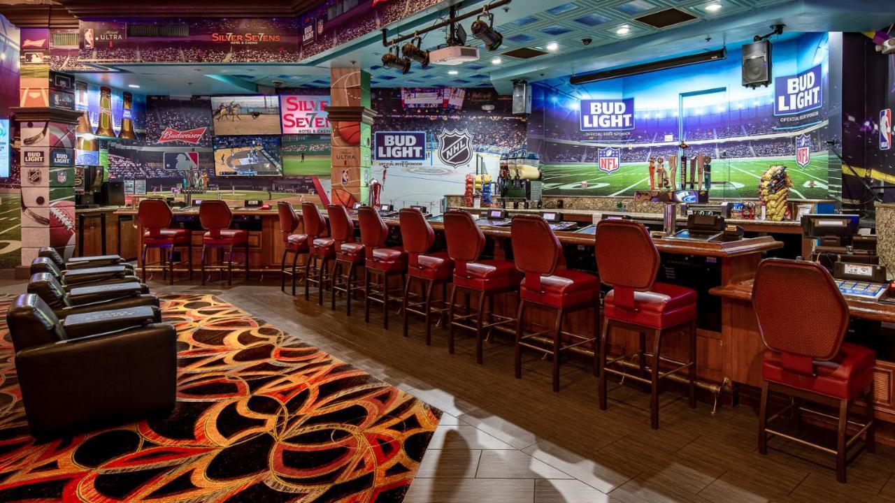 Hotel Silver Sevens Y Casino