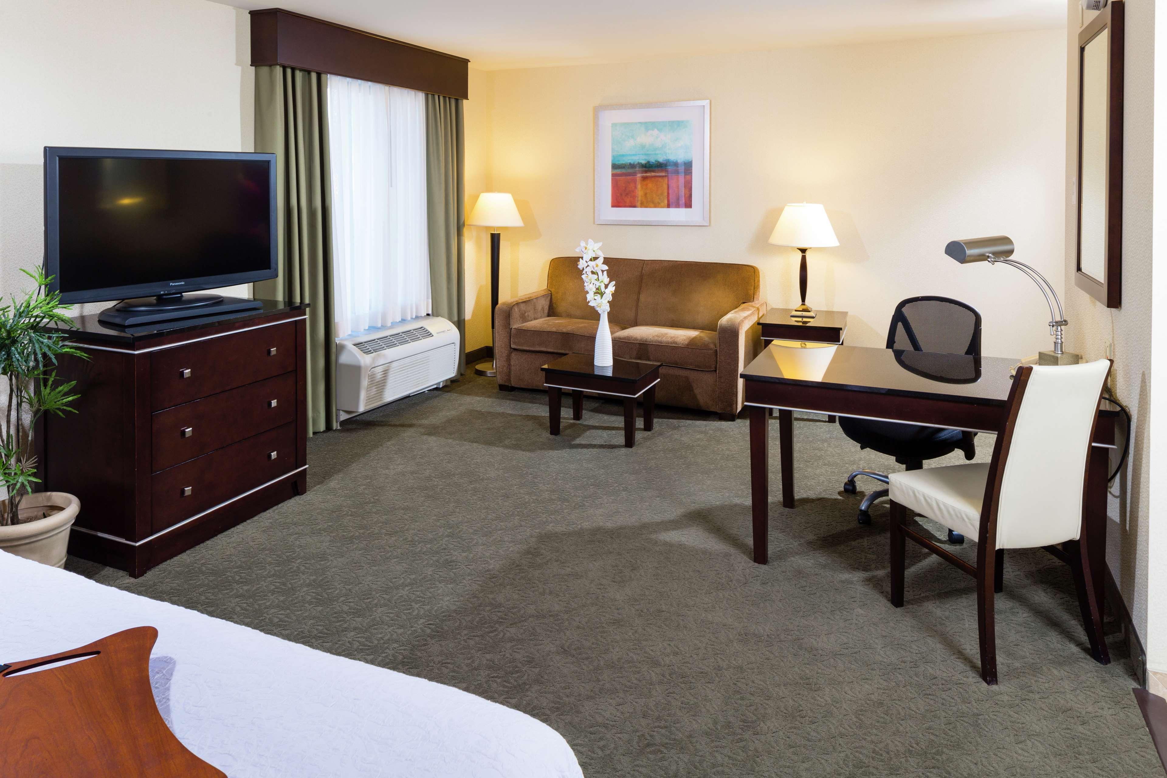 Hotel Hampton Y Vegas South 3*