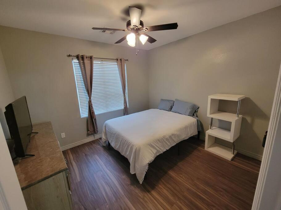5 Bed- Strip 8mil, Dwntown 4.5mi