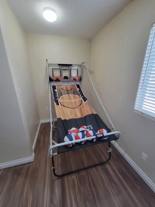 5 Bed- Strip 8mil, Dwntown 4.5mi Сasa de vacaciones *