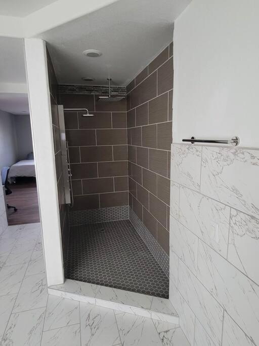 5 Bed- Strip 8mil, Dwntown 4.5mi Las Vegas