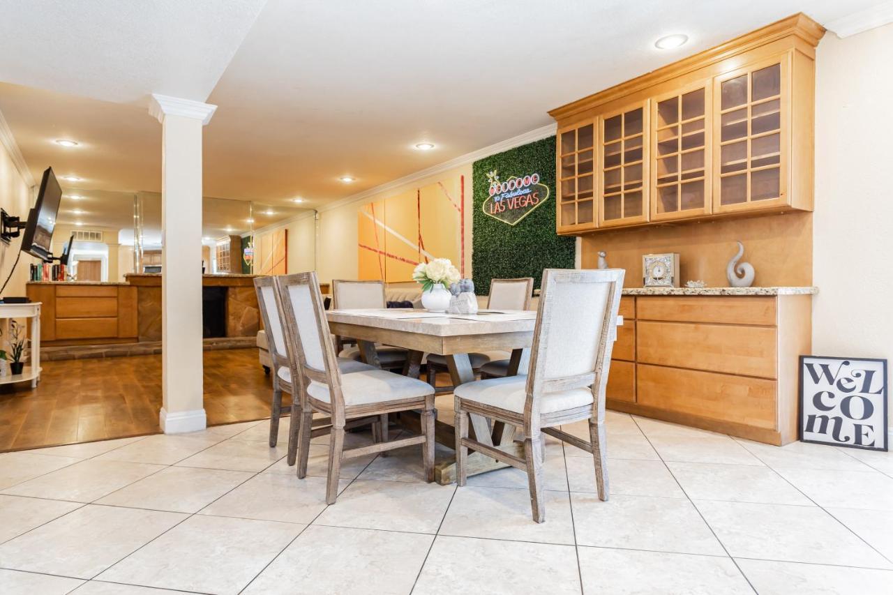 Сasa de vacaciones Spacious 5-bedroom Retreat With Pool Minutes From The Vegas Strip *