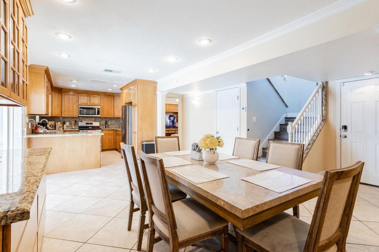 The Vegas Escape - Near The Airport/strip With Pool *