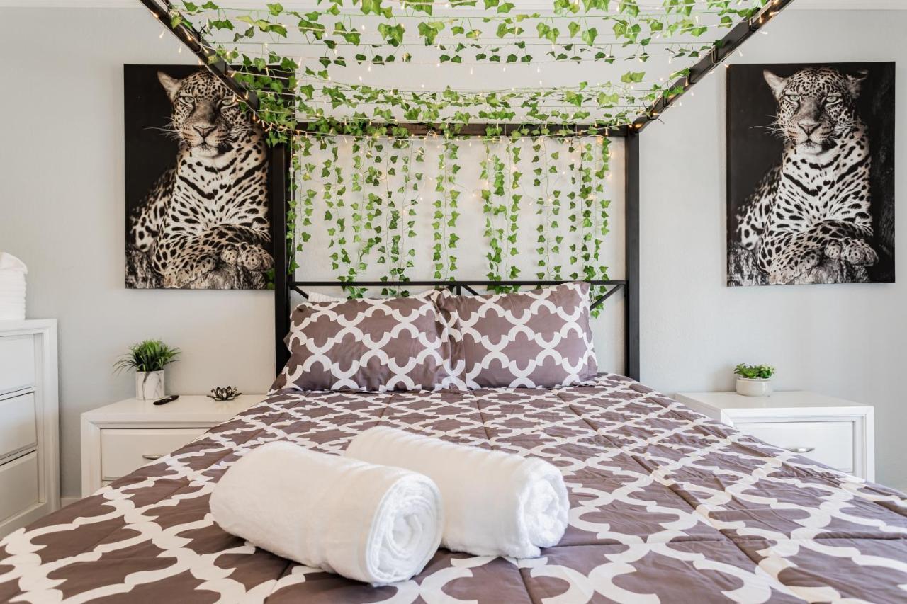 Сasa de vacaciones Spacious 5-bedroom Retreat With Pool Minutes From The Vegas Strip Las Vegas