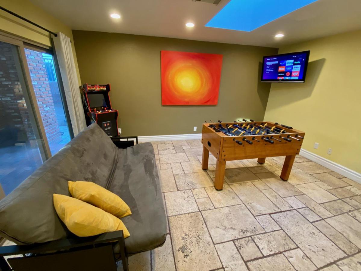 Newer Ranch With Pool And Hot Tub Near The Strip And Freemont Street. Сasa de vacaciones Las Vegas