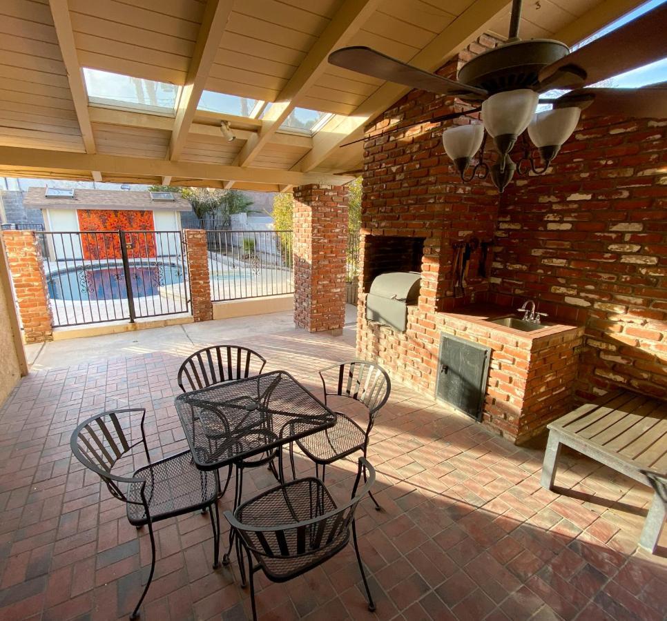 Newer Ranch With Pool And Hot Tub Near The Strip And Freemont Street. Сasa de vacaciones *