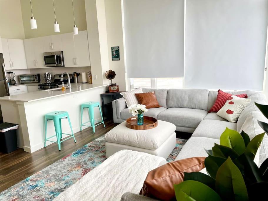 A Perfect Getaway In The Heart Of The Action Las Vegas