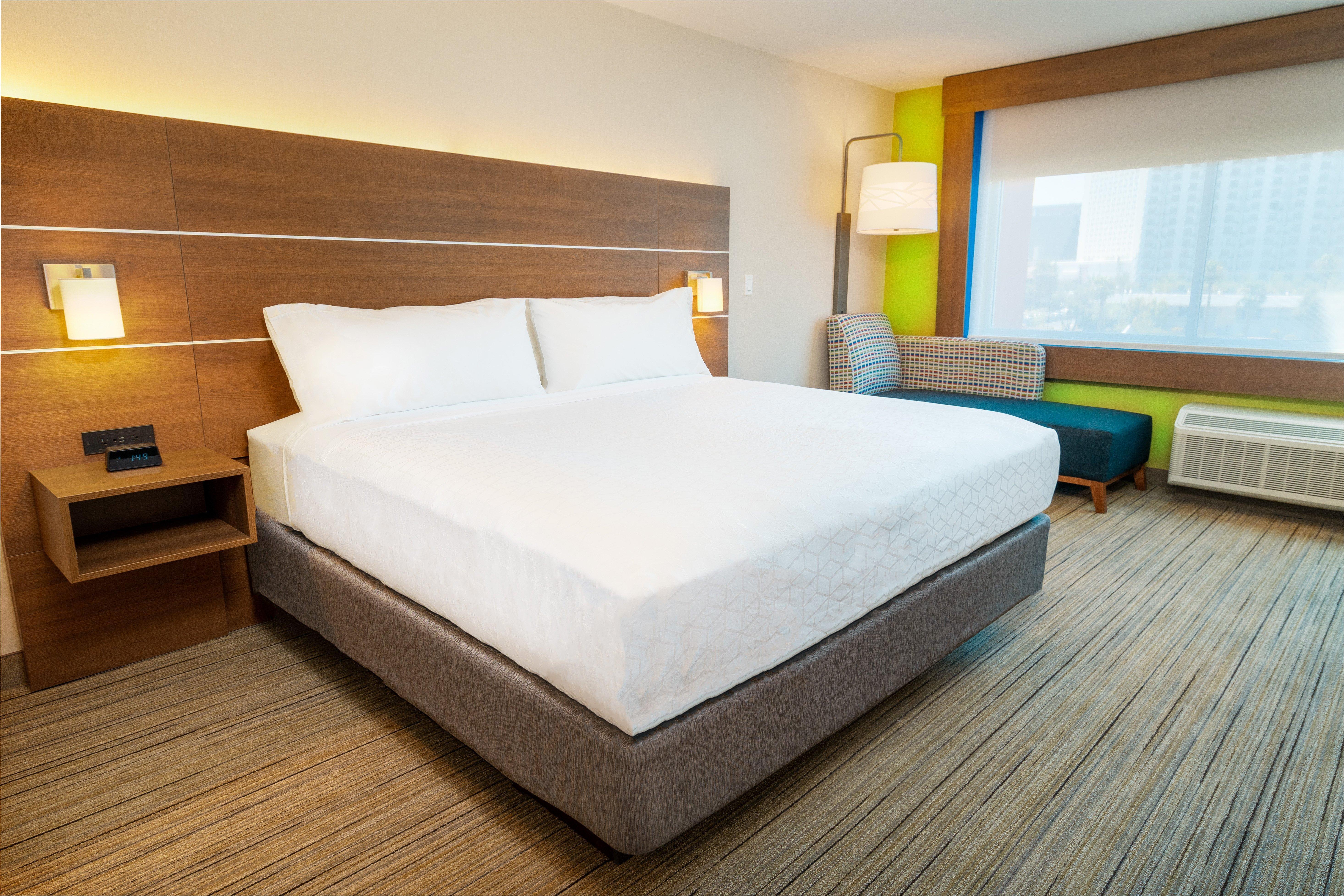 Express & - Vegas - E Tropicana By Ihg Hotel Las Vegas