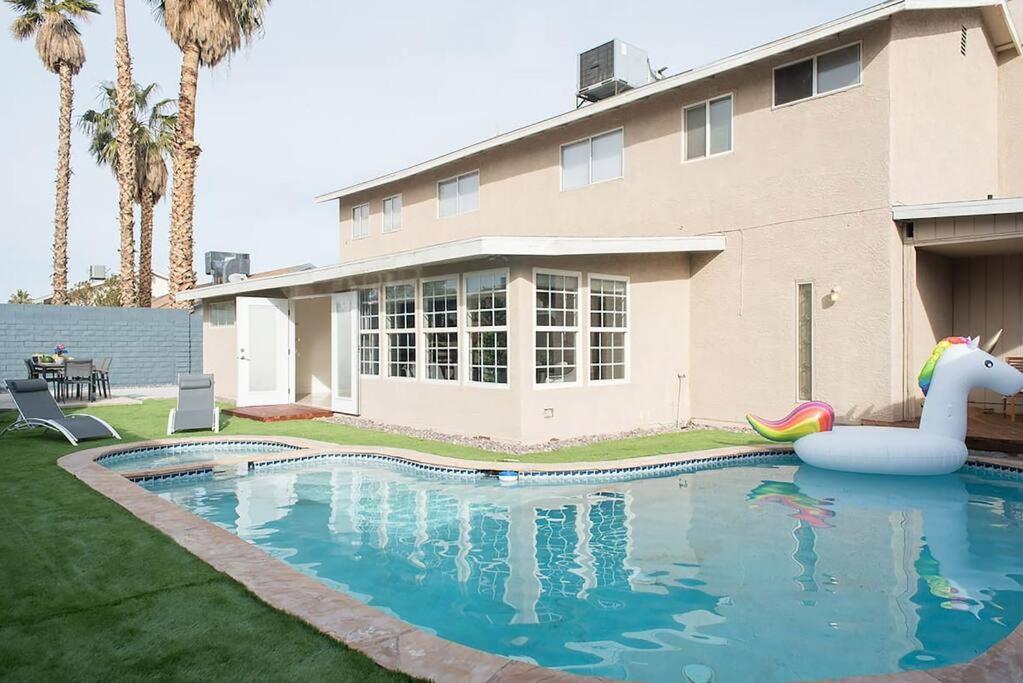 Villa Stunning 6br I 4ba Luxury Haven I 31 Nights Min I