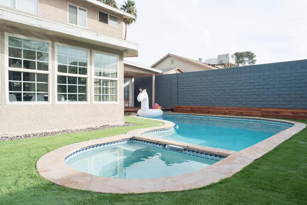 Stunning 6br I 4ba Luxury Haven I 31 Nights Min I * Las Vegas