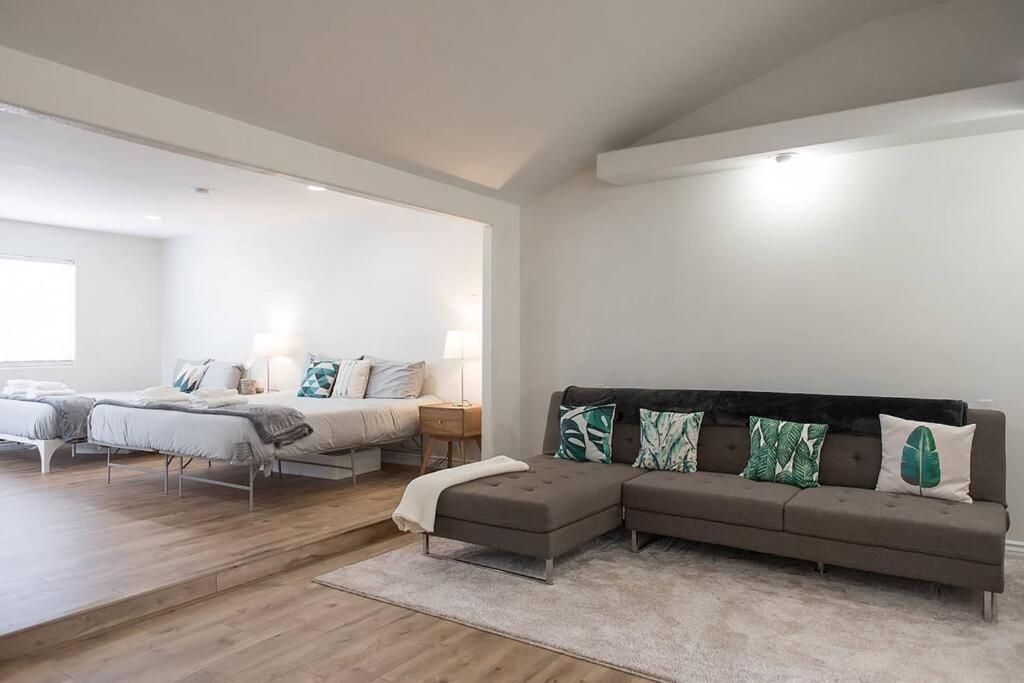 Stunning 6br I 4ba Luxury Haven I 31 Nights Min I * Las Vegas