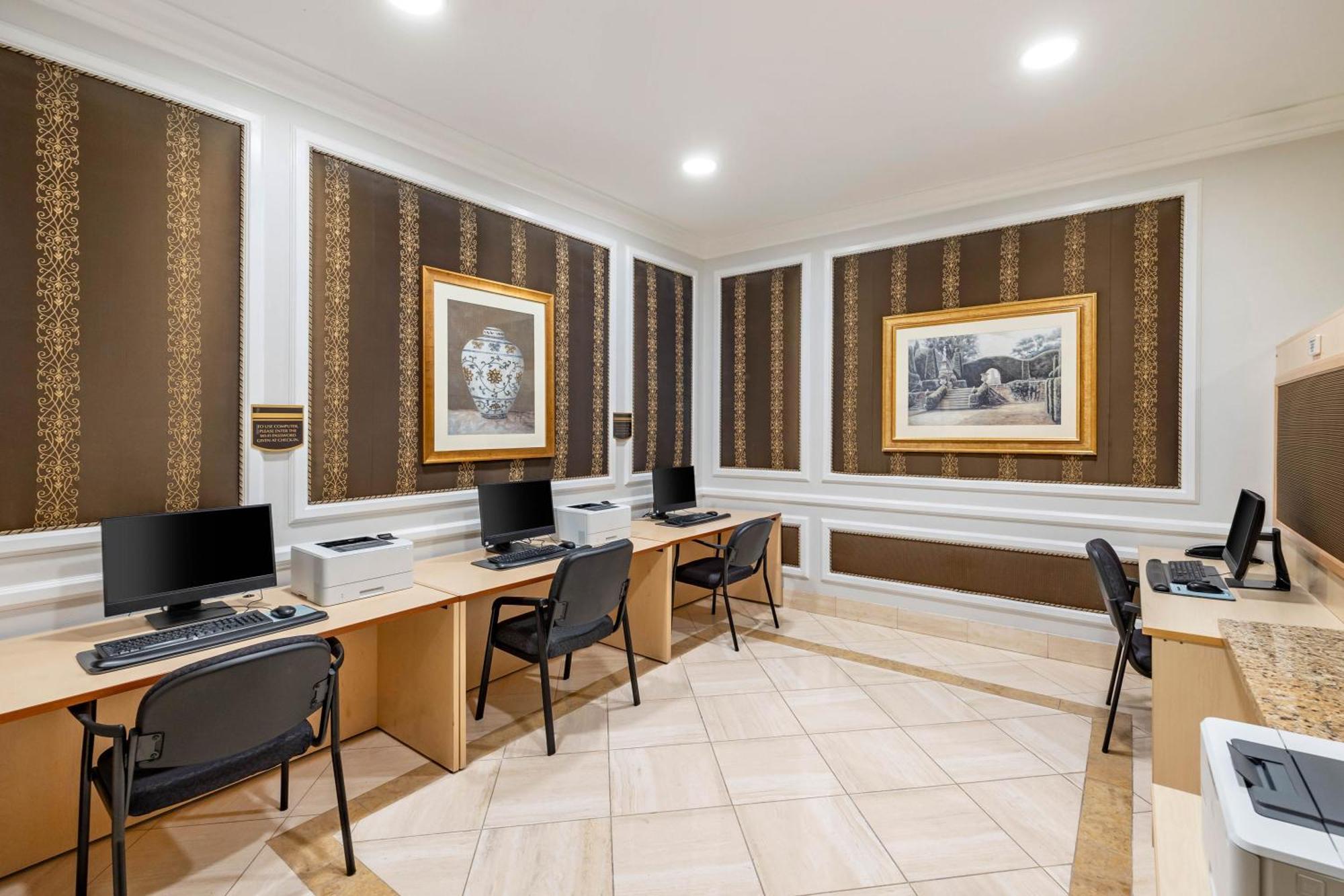 Hilton Vacation Club Polo Towers Vegas 3* Las Vegas