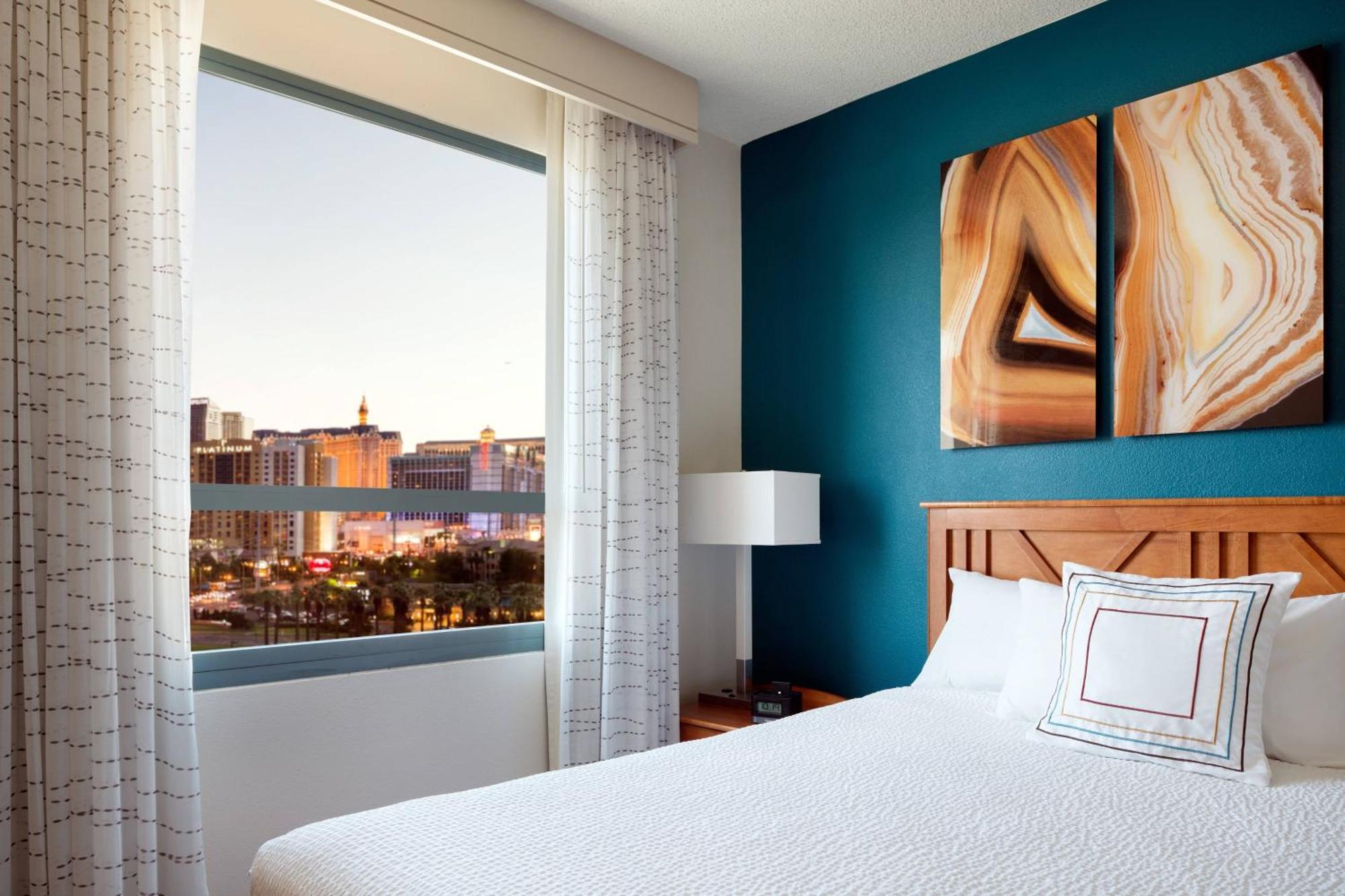 By Marriott Vegas Hughes Center 3*