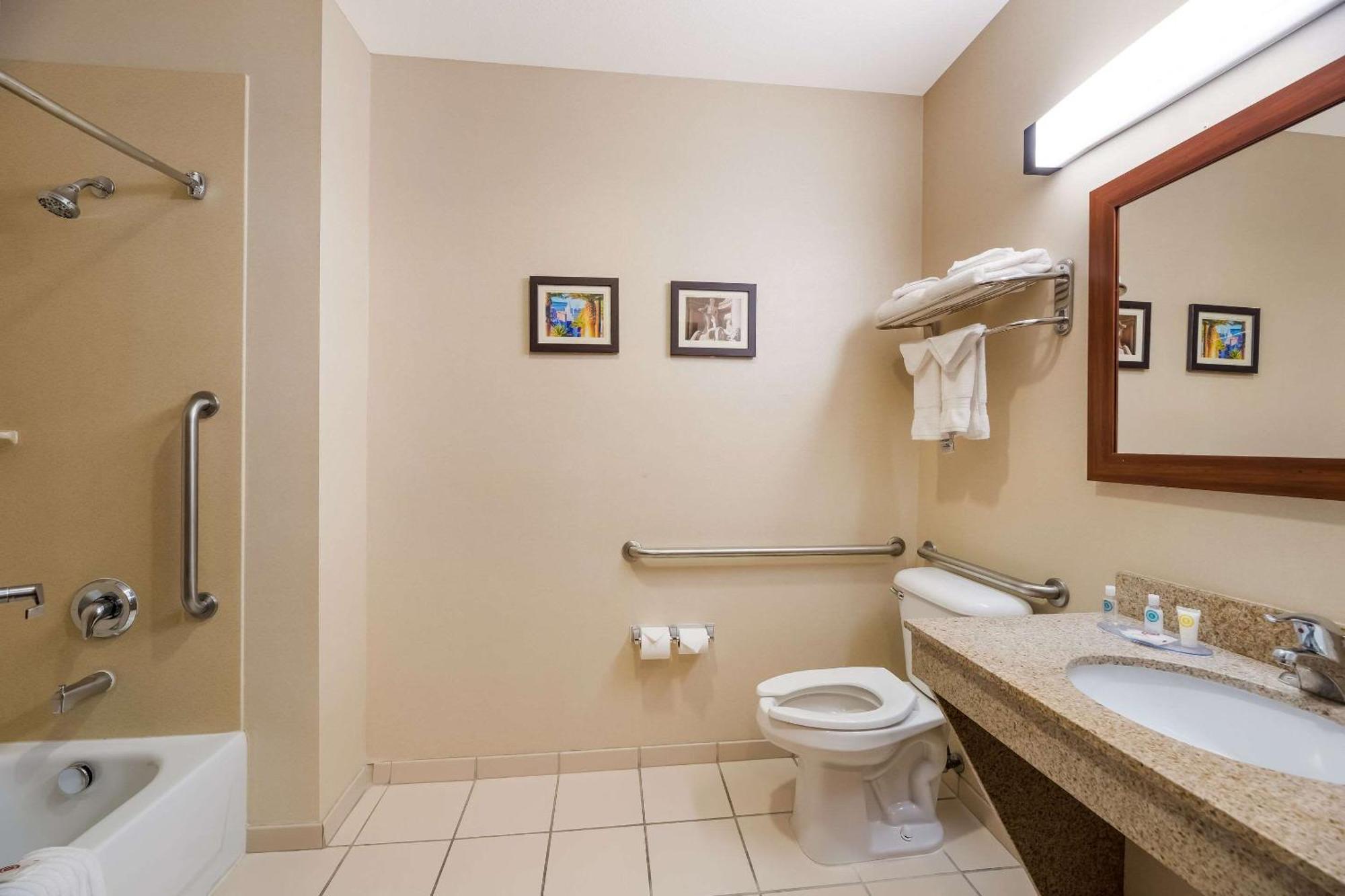 Hotel Comfort & Vegas - Nellis 3*