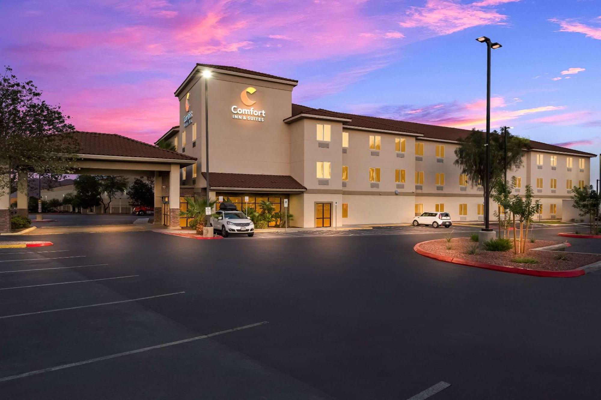 Hotel Comfort & Vegas - Nellis 3*