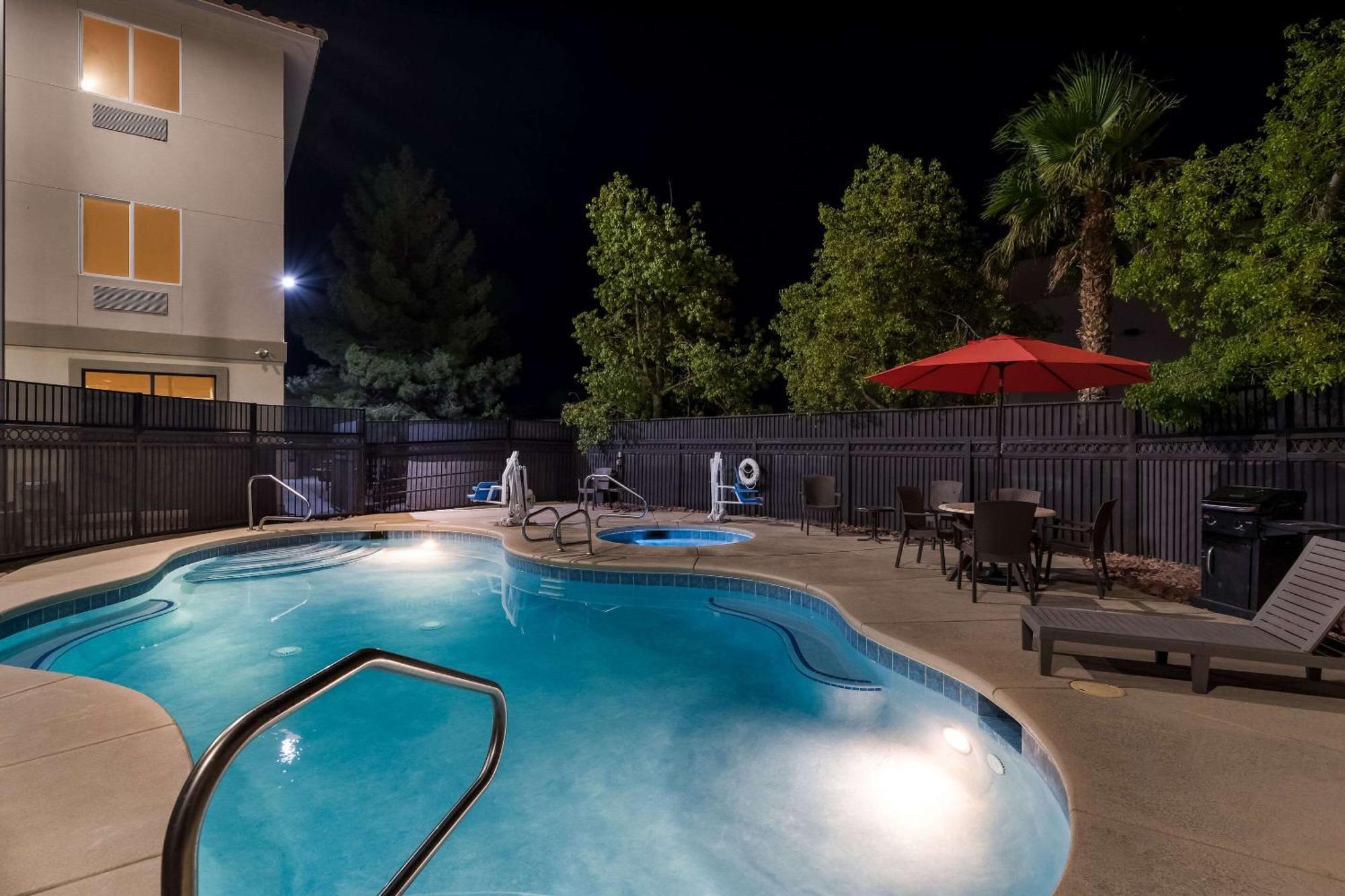 Hotel Comfort & Vegas - Nellis Las Vegas