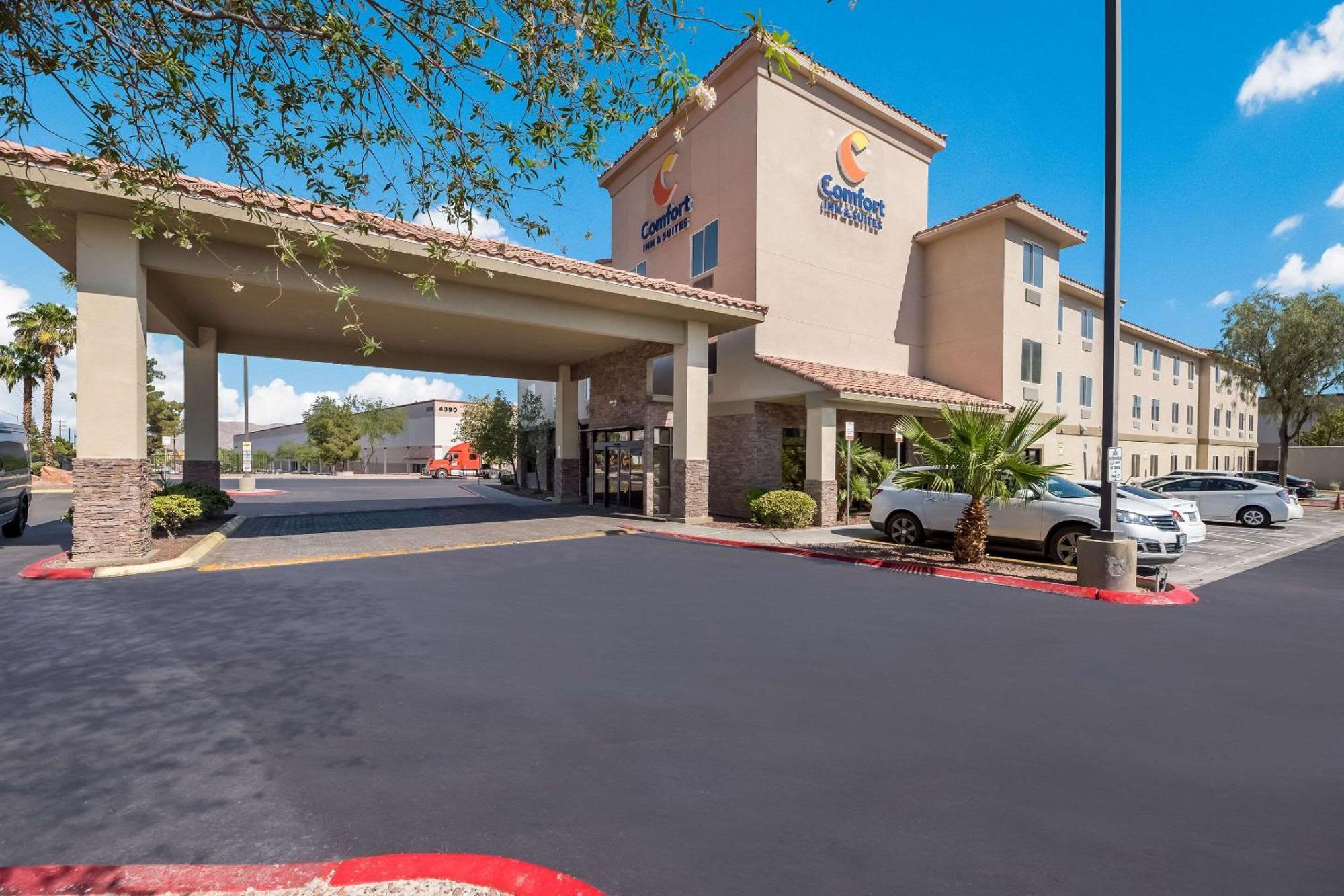 Comfort & Vegas - Nellis 3*