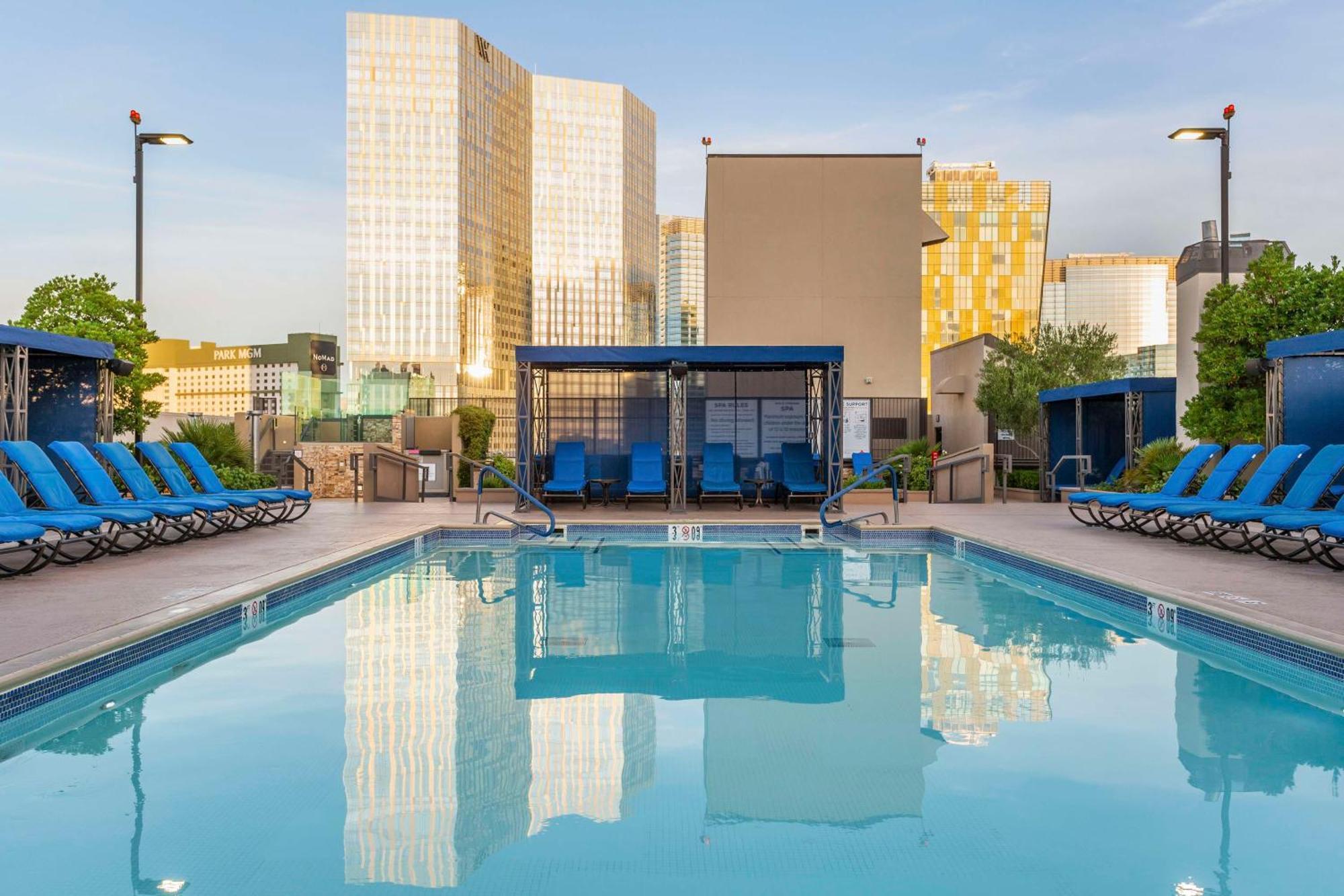 Hilton Vacation Club Polo Towers Vegas 3*